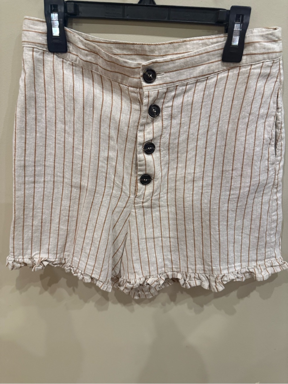 Addies Striped High-Waist Button-Front Women’s Shorts in Cream and Tan